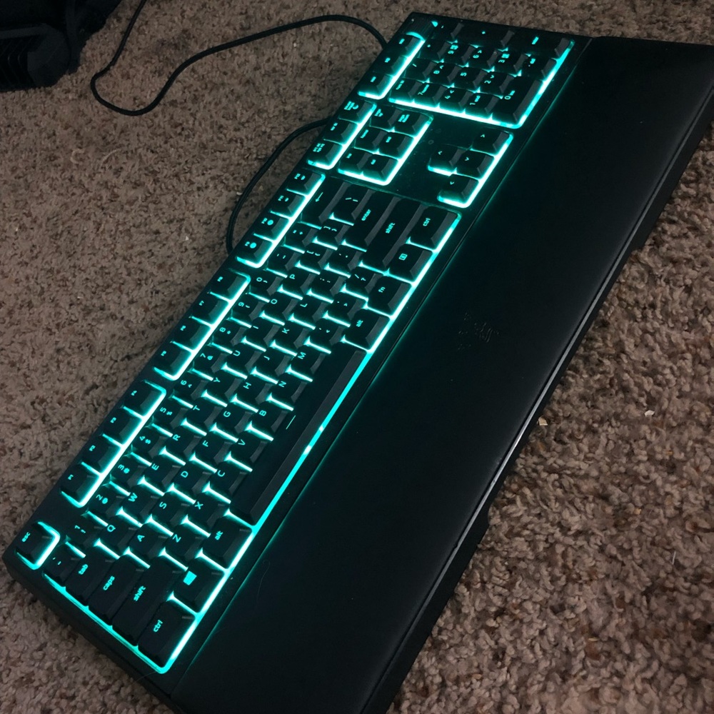 Razor Ornata V2
